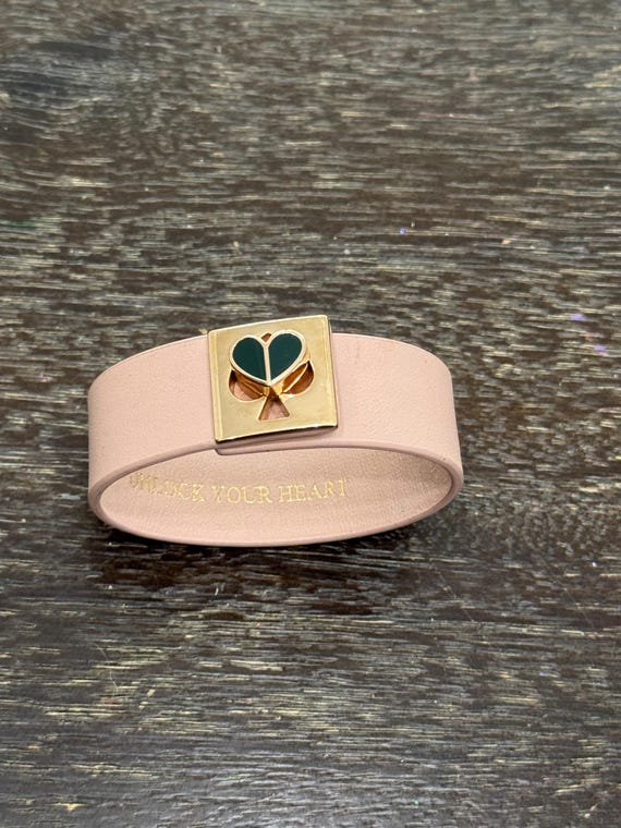 Elegant Pink Leather Bracelet Neptune bracelet pink exception alligator - Maison Jean Rousseau main image 2