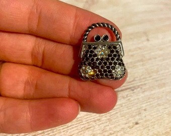 Adorable brooch purse. Jeweled and silver toned