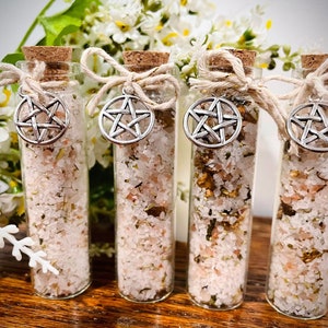 Home Blessing Salt - Salt/Herb/Roots/Essential Oil Blend - Pentacle Charm - 20ml Glass Vial