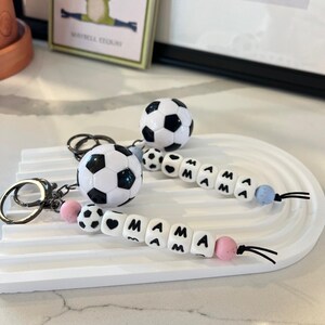 Sports Keychains, Soccer Keychains, Silicone Beaded, Dad, Mom, Name, Custom keychains, Handmade keychains, Bag charms, Small Gift
