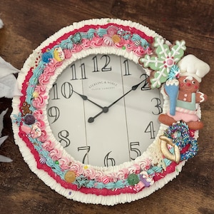Christmas  Clock Cake, Faux Cake, Christmas Fake Bake, Christmas Decor, Kitchen Decor