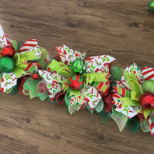 Grinch Themed Christmas Centerpiece, Grinchmas Garland, Fireplace Decor,  Christmas Decor, Mantle Decor, Staircase Decor, Christmas Swag