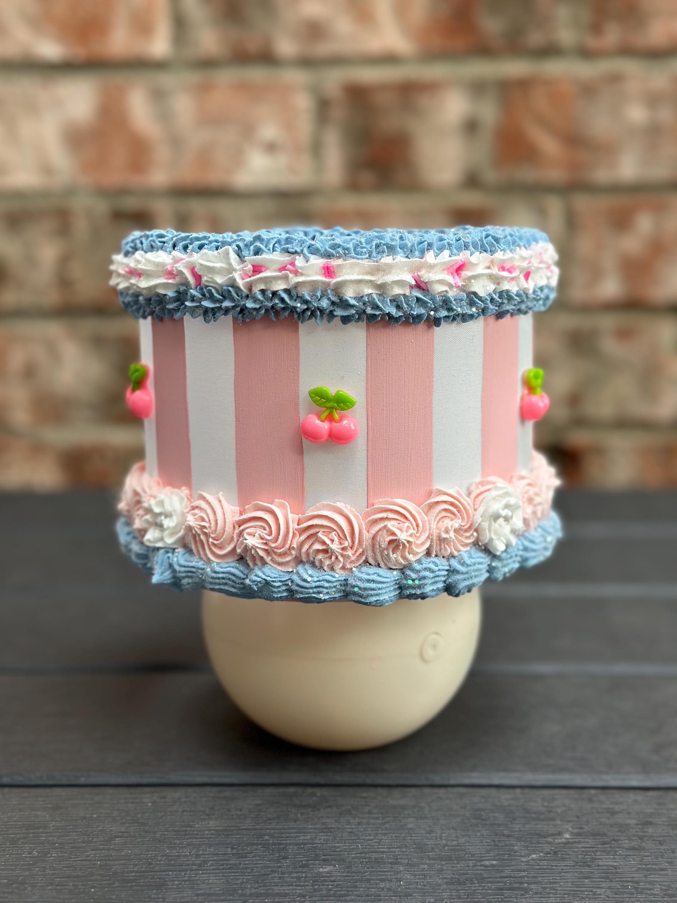 Vintage Fake Cake Decorated Table Light, Cherry Cake Cake Lamp, Shabby Chic Decor, Photo Prop