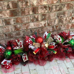 Christmas Red Cardinal Garland,    Red Cardinal Table Centerpiece, Buffalo Plaid Garland, Christmas Garland, Christmas Decor