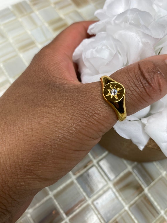 Cleaning gold rings store with stones