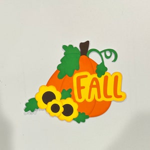 Citrouille d'automne avec tournesols Titre d'album ou embellissement de carte Papier fait main perforé