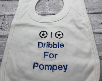 Baby Dribble Bib Football Pompey Portsmouth Cadeau Fête des Pères