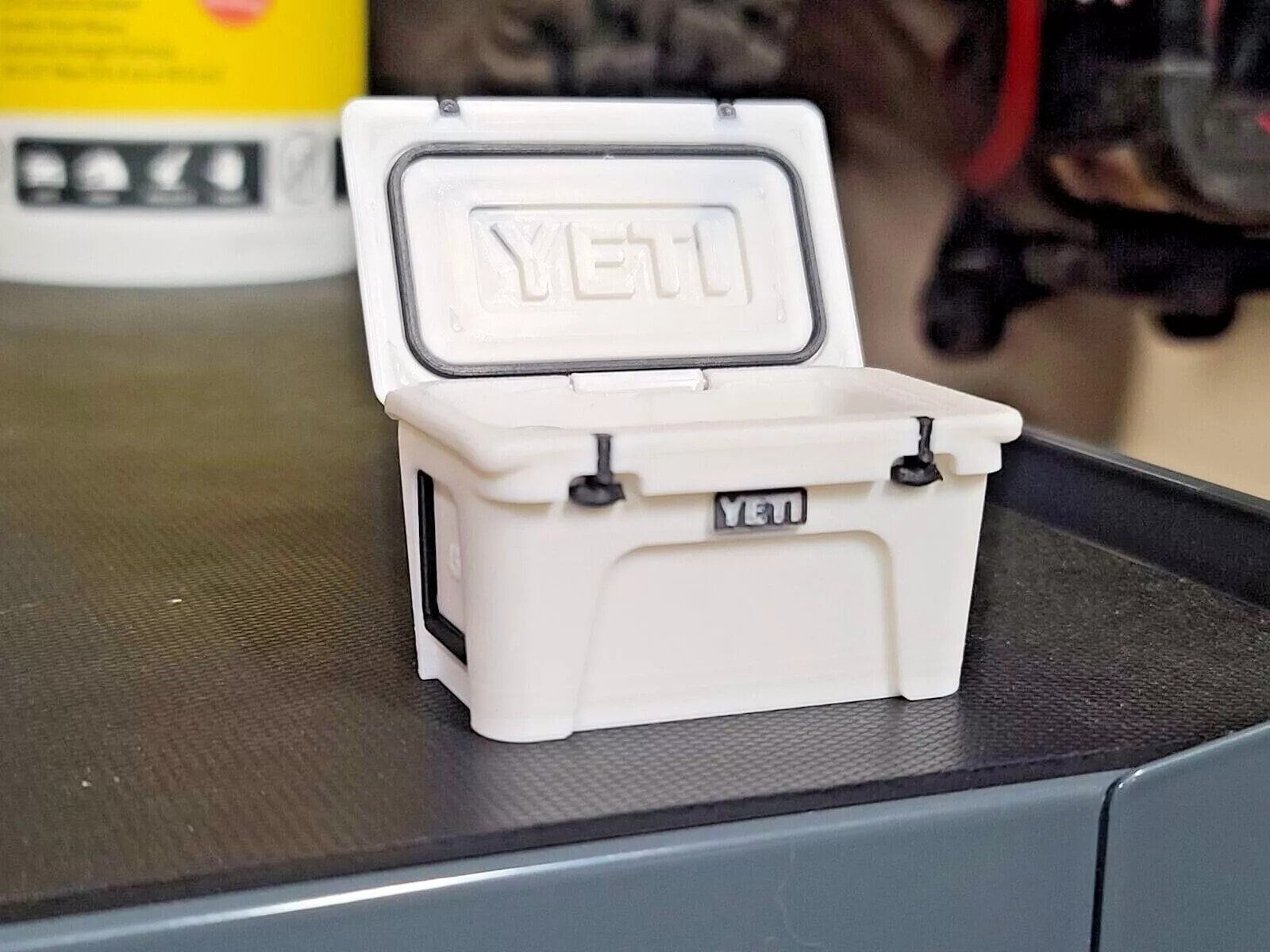 Ice Chest Fake Yeti Coolers For Sale Mini 1/10 Yeti Cooler W/ Ice