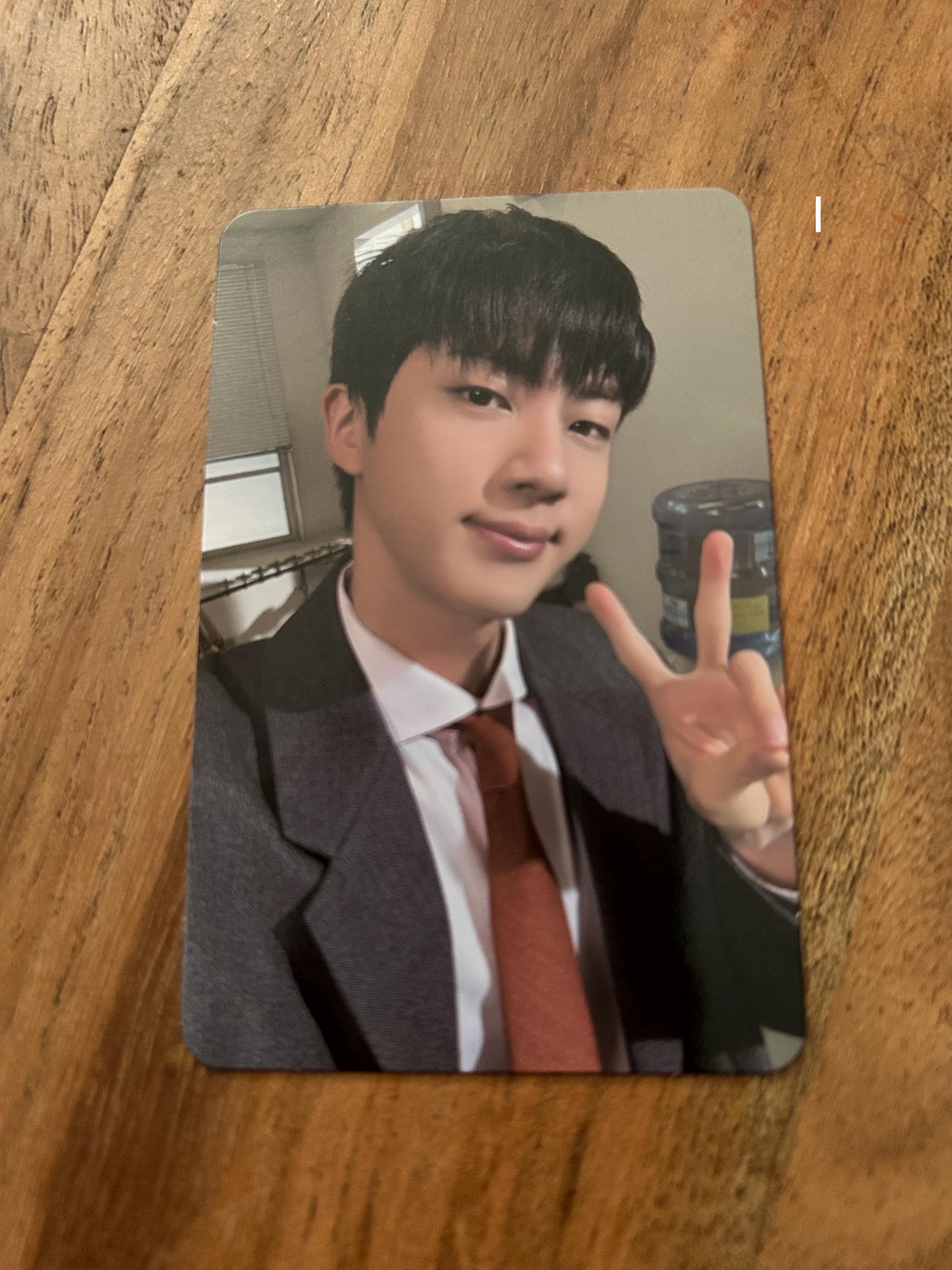 Btsのジンさんのphotocards！ BTS JIN Solo Album Happy Official Photocard JPFC POB JAPAN