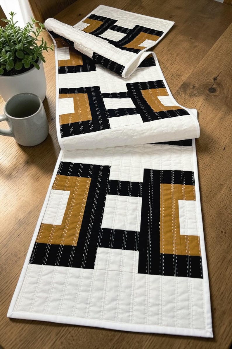 Cruce Table Runner Quilt Pattern | Modern Strip Piecing Sewing (PDF) - Etsy