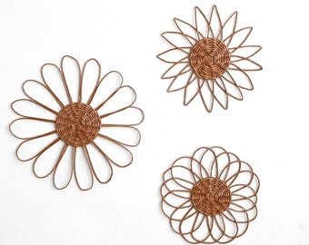 Set of 3 wicker wall flowers, hanging wall decor flowers, Wicker wall daisy, wall decor boho nursery,  wall hanging flower set