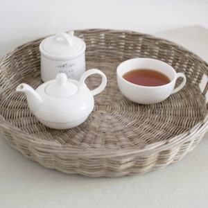 Round wicker tray, serving tray, breakfast tray, handmade tray, kitchen tray, Round Basket Tray, Handled Basket Tray, Gray tray, Aged tray