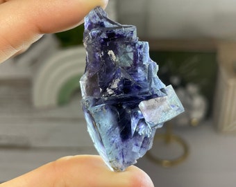 High Quality, UV Reactive Yindu Fluorite