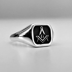 Custom Sterling Silver Cushion Signet Ring, Personalized & Customized Ring, Family Crest Ring, Solid 925 Sterling Silver Ring, Coat of Arms