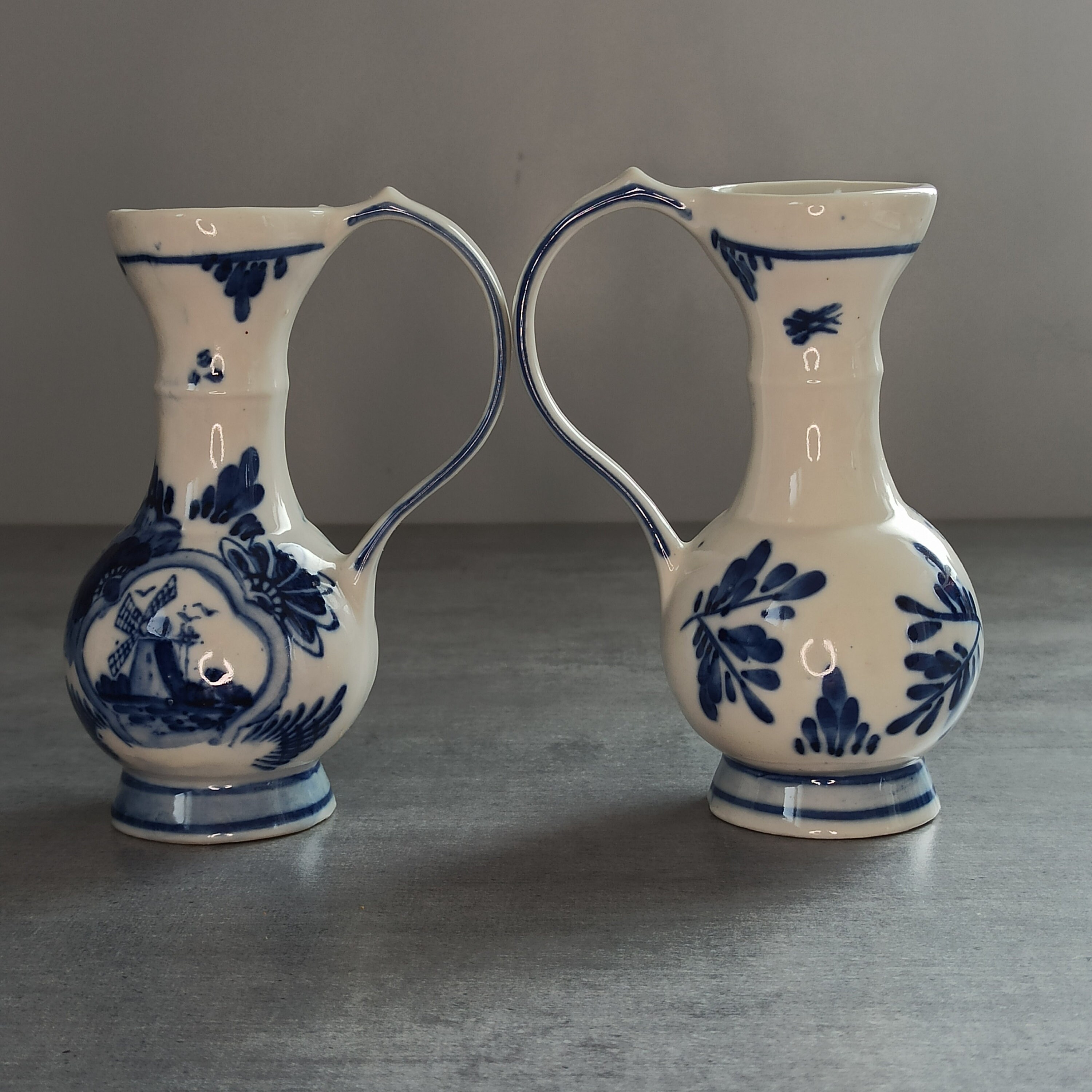 2 Vases Dans Le Style de Delft//Hollande//Holland//Delft Blauw//Ancien//Faïence//Art La Table//Earth