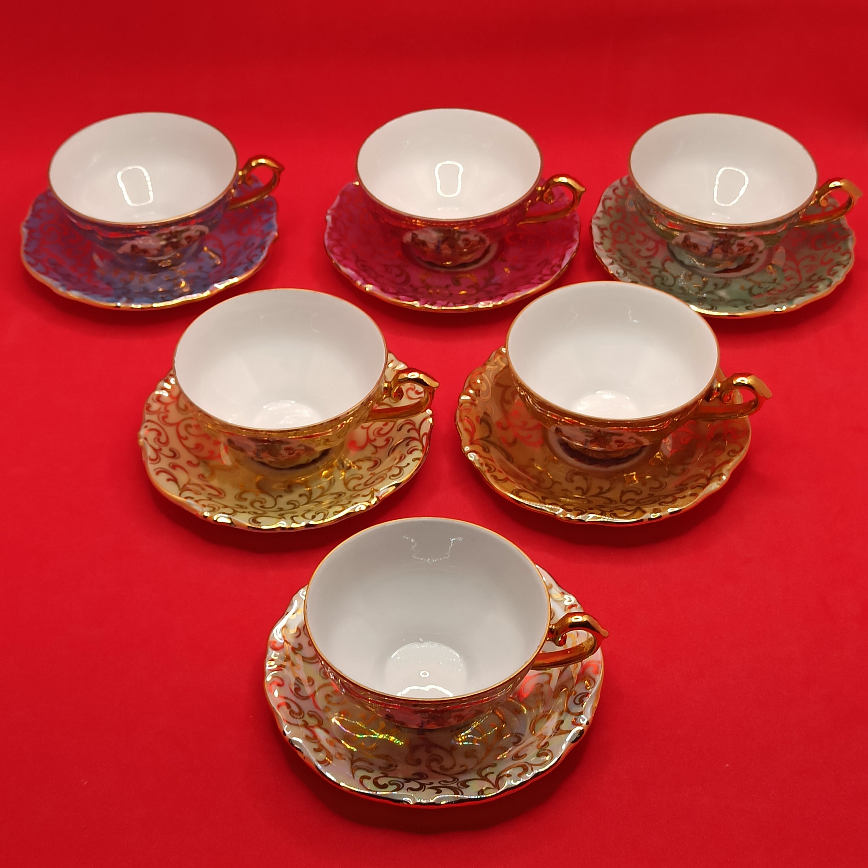 Tasses et Sous-Tasses A Café, Porcelaine Allemande Winterling, Kirchenlamitz Bavaria, Signée La Cour