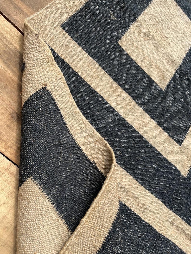 Sustainable Black Beige Wool Jute Kilims Rugs,natural Fiber Large Floor