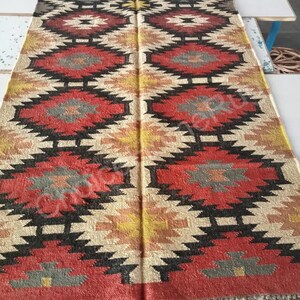 Handmade Wool Jute Kilim Rug: Boho Ethnic Floor Rug (4x6 ft)