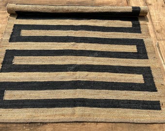 Black Zigzag Jute Rug-Handmade Eco-Friendly Area Rug,Natural Jute Runner Rug With Black Border,Boho Farmhouse Area Jute Rug, Custom Area Rug