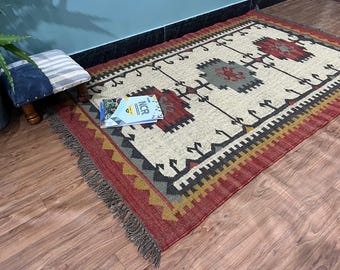 Ręcznie robiony wełniany dywan z juty kilim: czarno-biały geometryczny dywan w stylu boho
