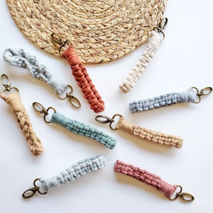 Mini pulsera de macramé/llavero/muñequera/regalo para calcetines/profesor