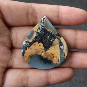 Maligano jasper cabochon