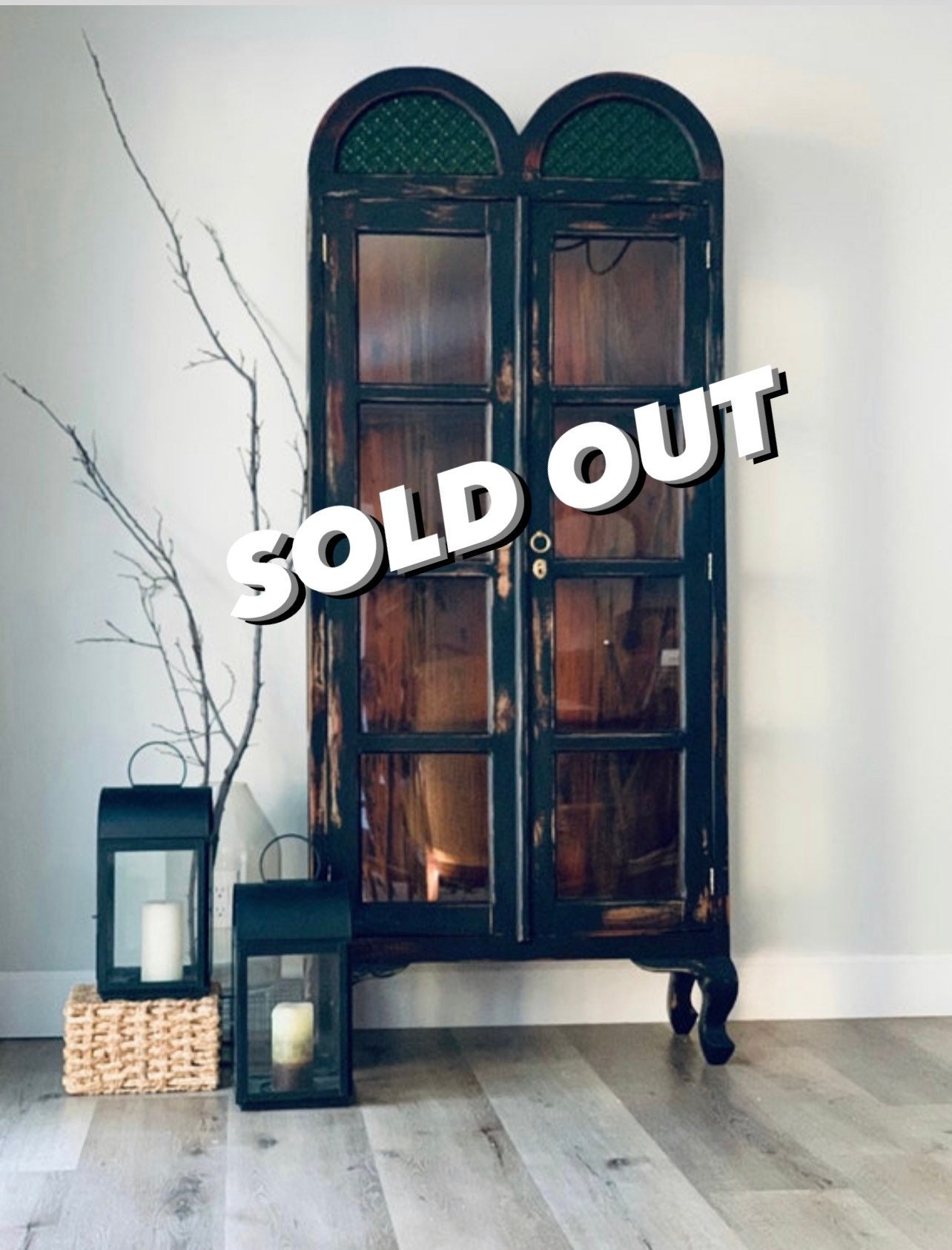 Jerome's curio cabinets discount