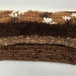 Unique and stylish crochet clutch style bag is a perfect blend of vibrant colors and classic design