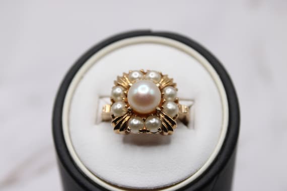 Estate 14K Yellow Gold Cluster Pearl Ring - image 2