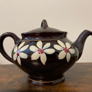 Royal Canadian Art Pottery~ Royal Dripless Teapot~Hamilton Canada