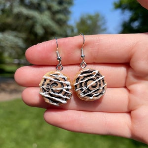 Cinnamon Roll Dangle Earrings | Novelty Dangle Earrings | Unique Earrings  | Fun Earrings | Cute Earrings | Breakfast Earrings