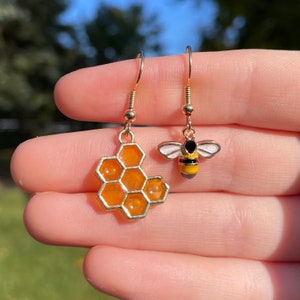 Bee and Honeycomb Earrings | Novelty Earrings | Unique Earrings | Fun Earrings | Pretty Earrings | Bug Earrings | Nature Earrings