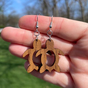 Wooden Turtle Dangle Earrings | Novelty Earrings | Unique Earrings | Pretty Earrings | Sea Earrings | Summer Earrings | Beach Earrings