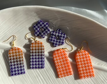 Pattern earrings, checkered earrings, polymer clay statement earrings, orange hoops, Violet earrings, ler øreringe Charmant