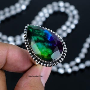 Anillo de ammolita canadiense hecho a mano en plata de ley 925