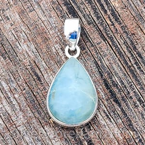 Sterling Silver Aquamarine Pendant Necklace: Gemstone Jewelry