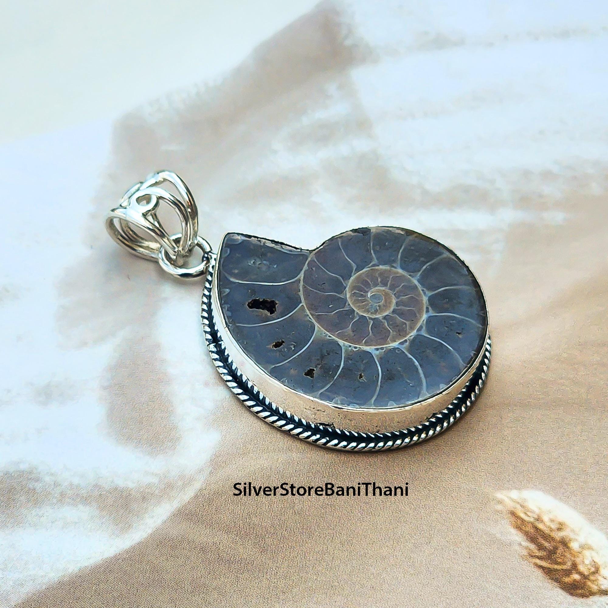 黄鉄鉱化アンモナイト ネックレストップ シルバー チャーム ペンダント