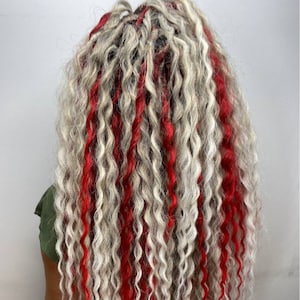 Curly DE/SE Dreadlocks: Long Soft Synthetic Ombre Mix Silver to Ash Blonde and Red, Boho Festival Hair Extensions, Unique Everyday Style