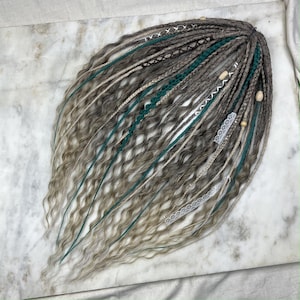 Premium Synthetic Dreadlocks Temporary Set, Realistic, Easy to Install, Long-lasting Faux Dreads for a Boho Look, Brown with green Accents