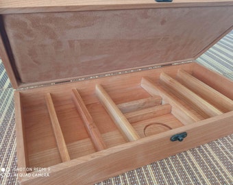 Quality wooden poker case with custom engraving