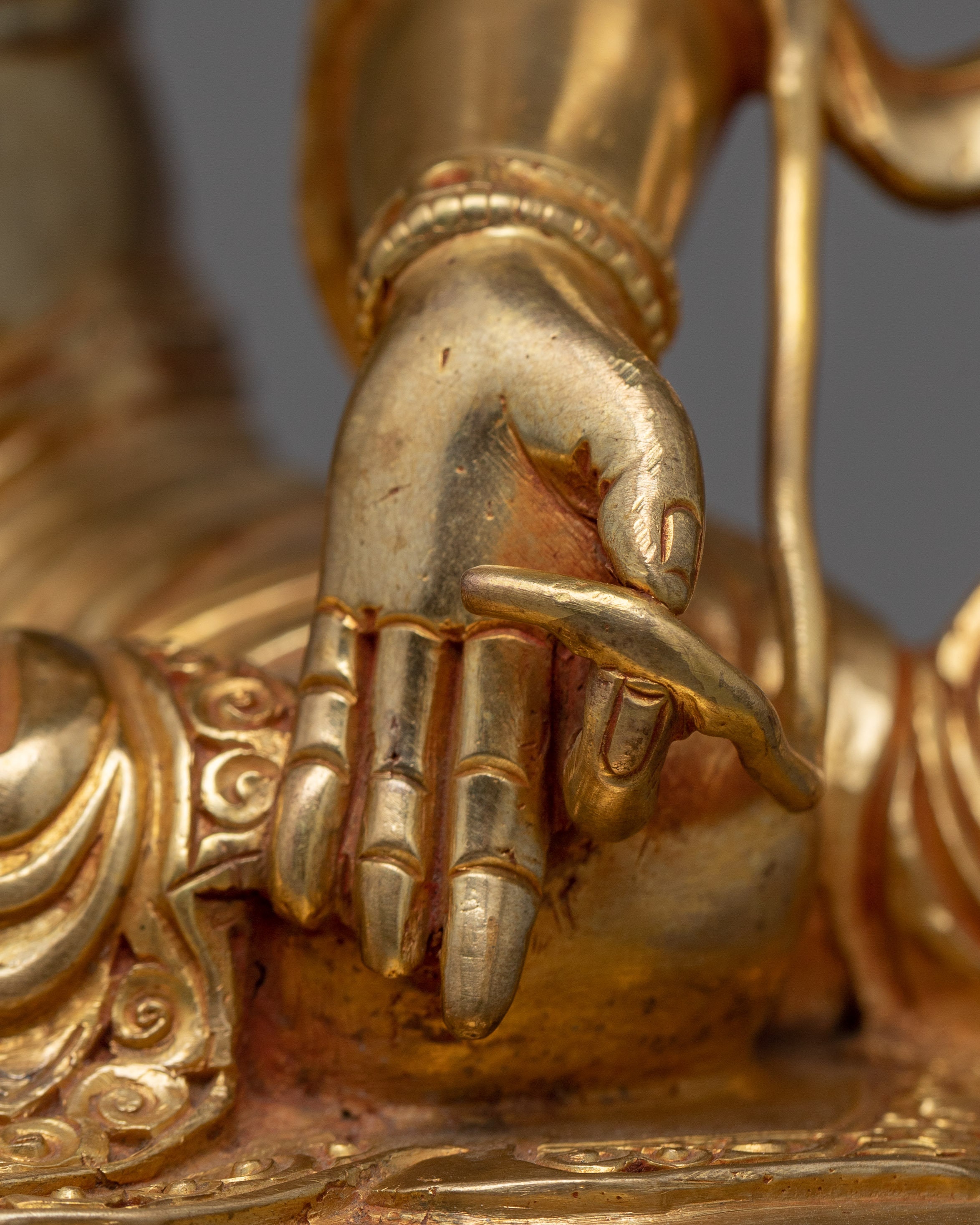 地蔵菩薩像 | ネパールの金箔と彩色を施した銅の傑作 - 永遠の誓いと