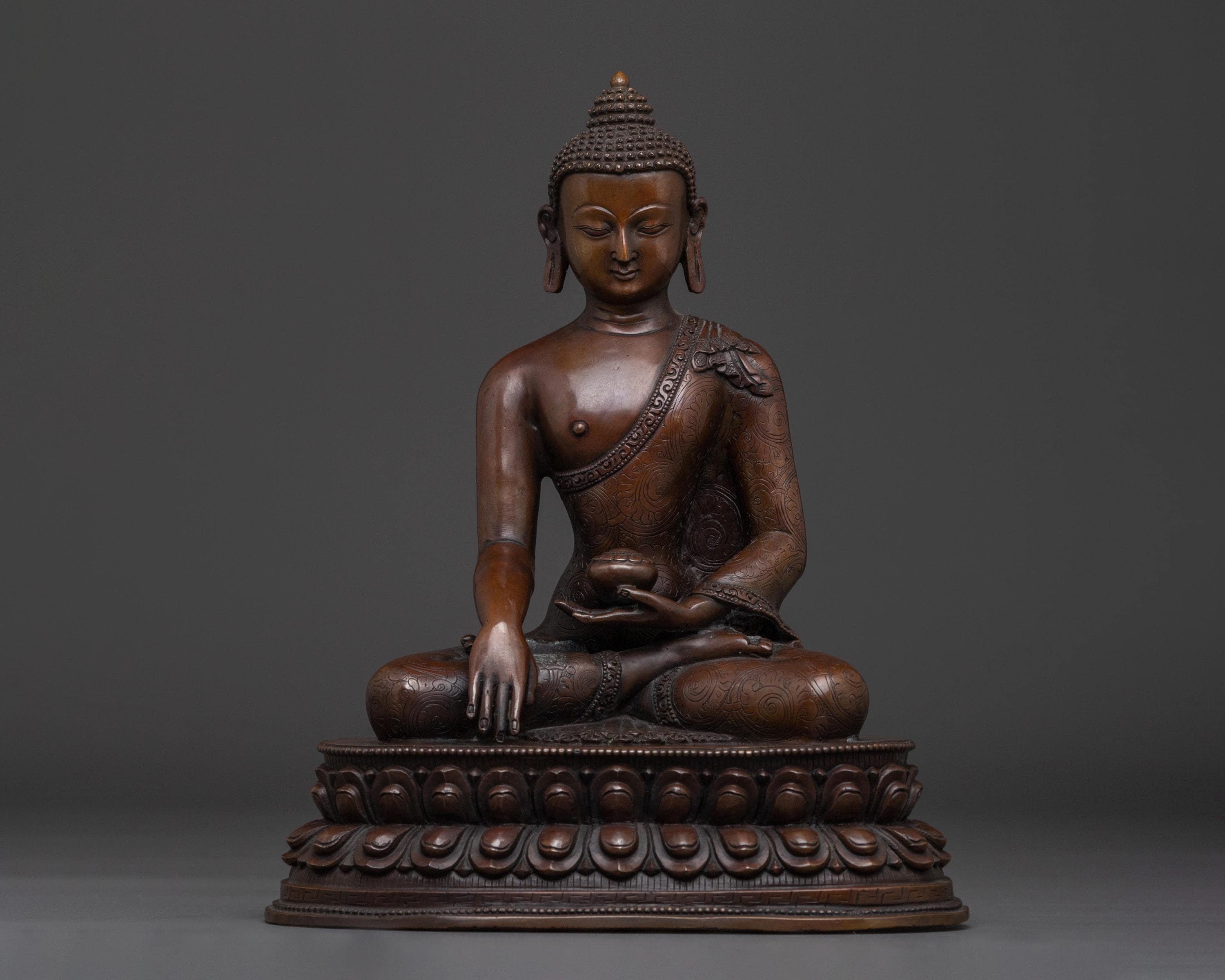 ゴータマ・ブッダ - ダルマの教師 | 悟りを開いた仏陀釈迦牟尼像