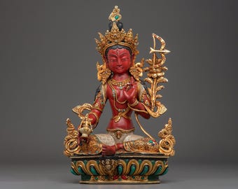 Vajrayana Rote Tara Statue | Nepalesische buddhistische Kunst, die die grimmige und mitfühlende Göttin darstellt, die für ihre schnelle Aktivität und ihren Schutz bekannt ist