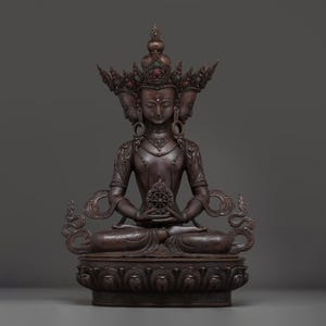Skulptur von Vairocana - Der Zentrale Dhyani Buddha | Weisheit der Leere | Handgemachte nepalesische Malerei für Ihren Schrein Altar und Wohnkultur