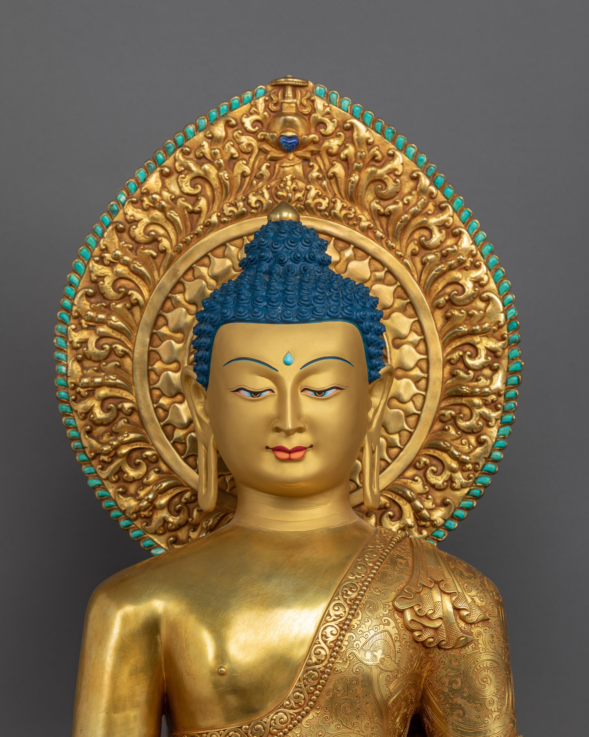 釈迦牟尼仏の古代像 | 仏教の創始者ゴータマ・ブッダの手彫り