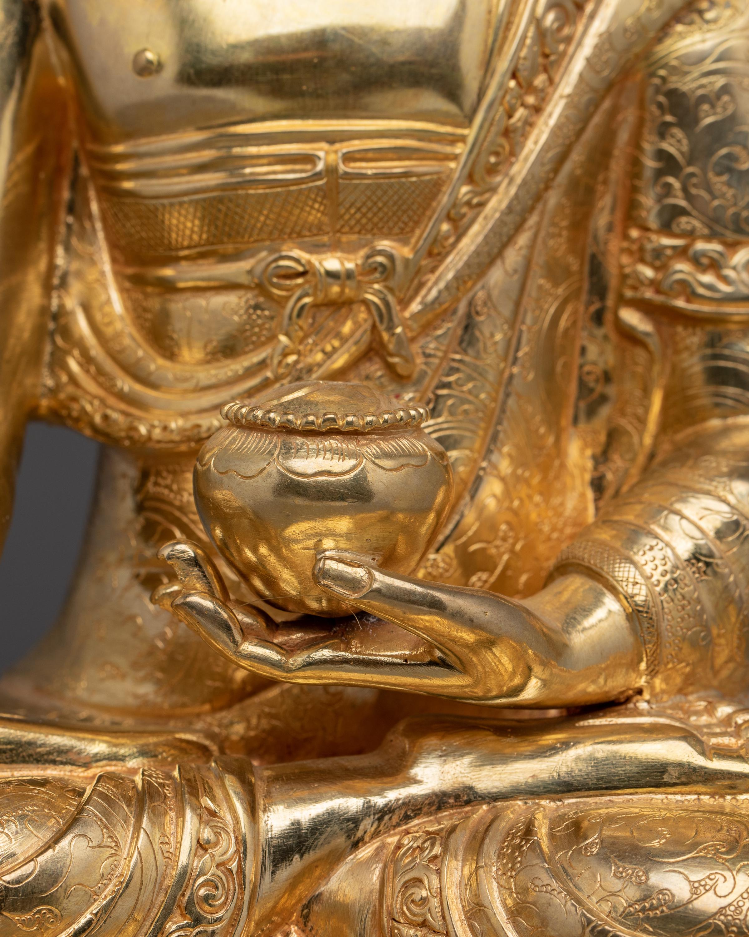 蓮華座釈迦牟尼仏｜ネパールの職人技｜瞑想、祭壇、伝統的な仏教の精神