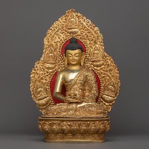 Buddha Amitabha mit schönem Heiligenschein | Umarme unendliches Licht und Mitgefühl | Traditionelle Himalaya Kunst | Hergestellt in Patan, Nepal | Goldene Kunst