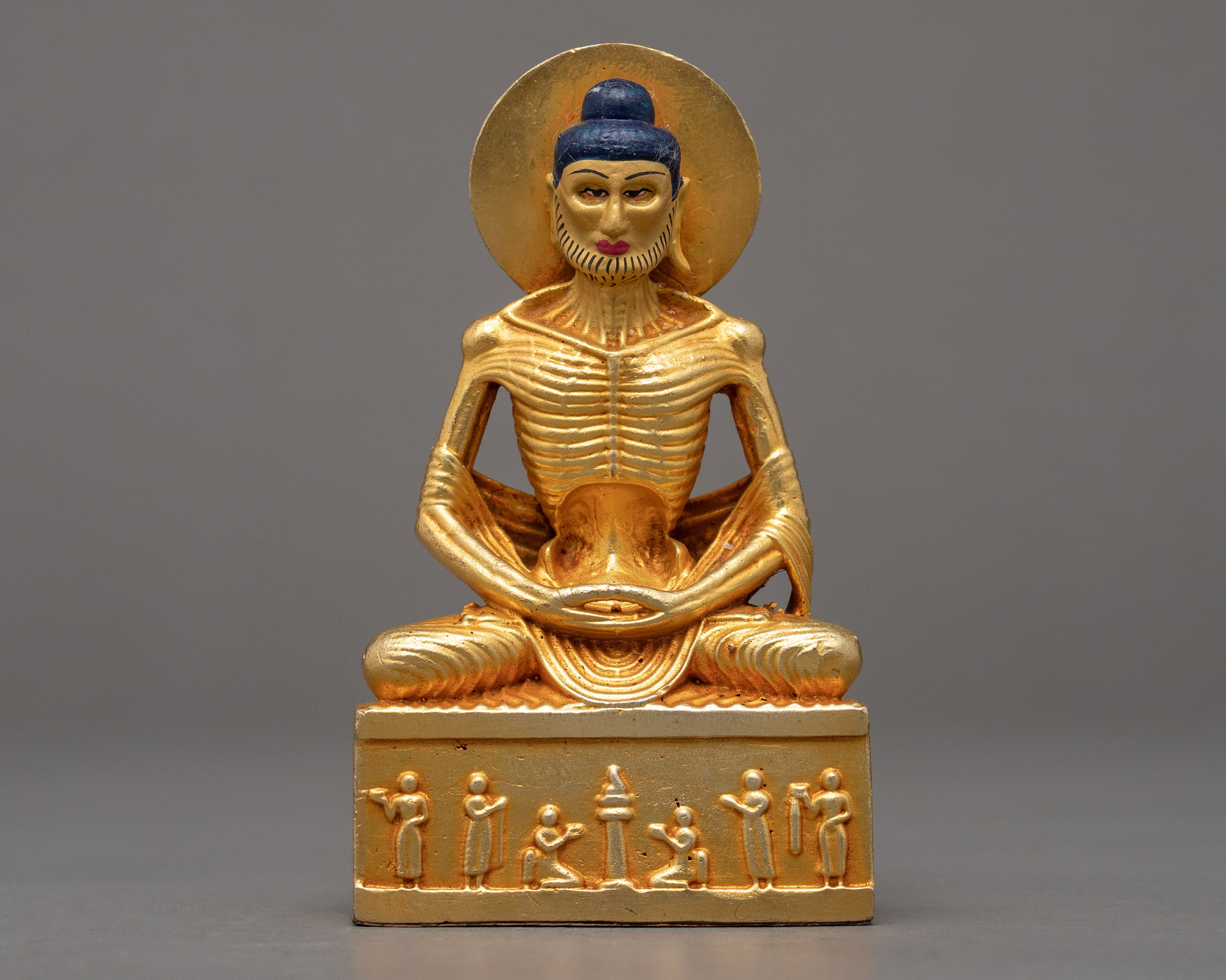 断食する釈迦牟尼仏像 | ゴータマ・ブッダの小さな彫刻 | ネパールの