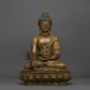 Sacred Buddhist Altar Bhaisajyaguru Healing Buddha | Handcrafted Oxidized figurine | Buddha of Healing & Compassion | Spiritual Altar Decor