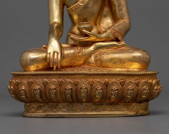 Divine Trio: the Three Buddha Statues – Medicine Buddha